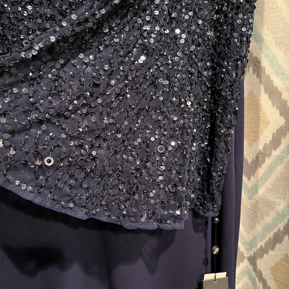 Adrianna Papell New Womans Beaded Boat Neck Gown Navy Blue Size 20 Flared Sleeve - Picture 4 of 10